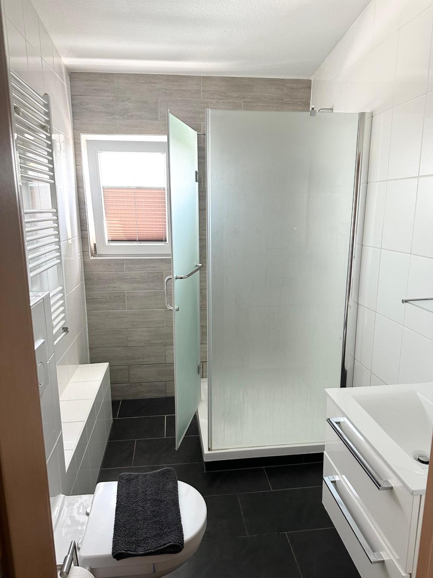 Appartement Mit Balkon In Calden